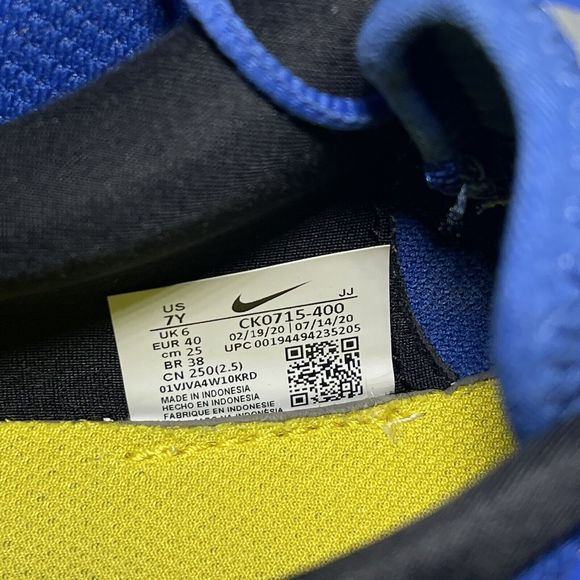 Nike Blue and Yellow Men's Sneakers - Picture 13 of 14